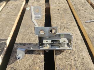 замок капота Sitrak C7H MAX 2023