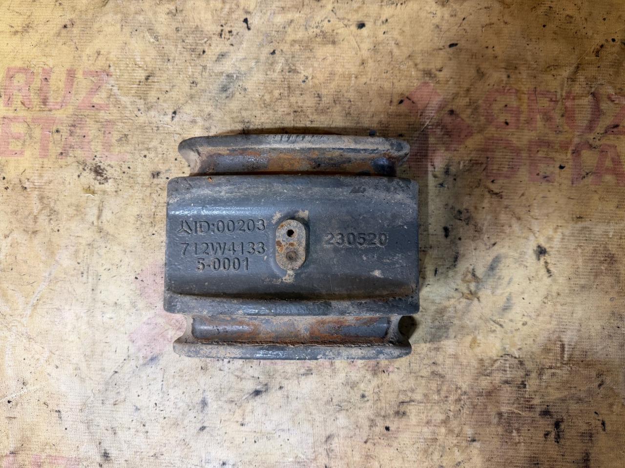 проставка рессоры Sitrak C7H MAX, 712W413350001 - фото №1