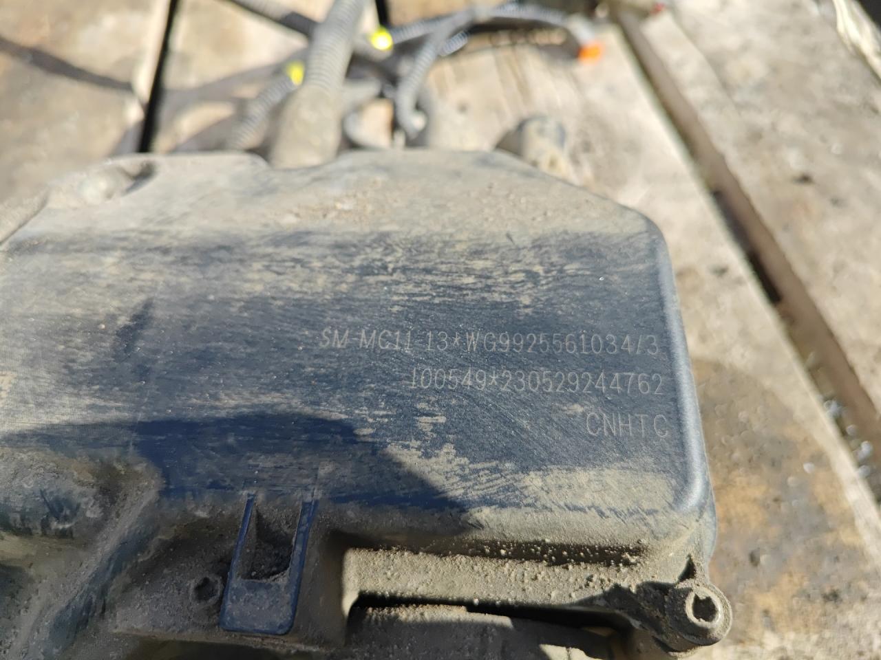 бак AdBlue (мочевины) Sitrak C7H MAX 2023, WG9925561034 - фото №1