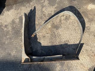 Кронштейн бака Mercedes-Benz