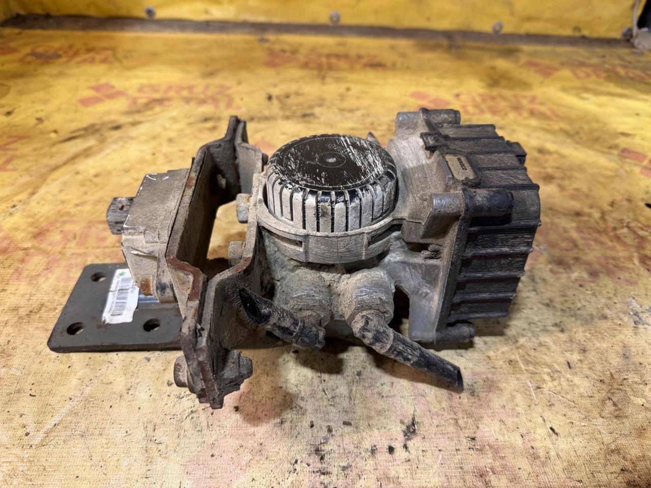 кран модулятор EBS Sitrak C7H MAX 2023, 4801067020 - фото №1