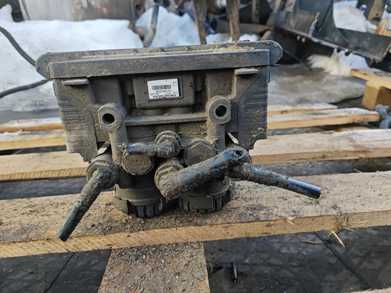 кран модулятор EBS Sitrak C7H MAX 2023, AZ900036000005 - фото №1