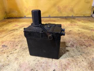 насос подъёма кабины 