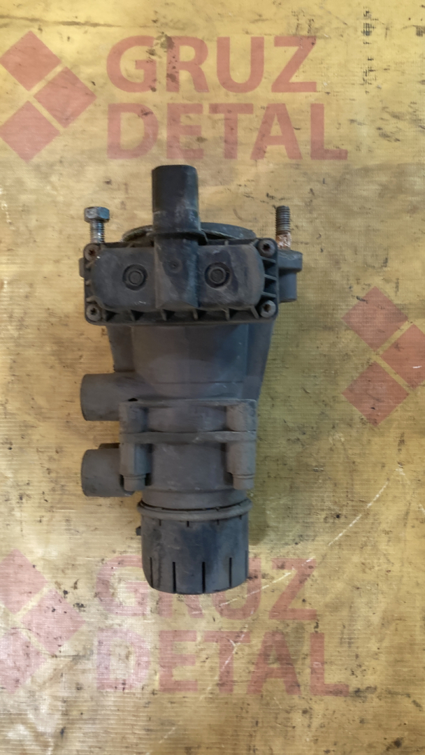 Кран тормозной главный MAN TGA 1 поколение 2008, 10.5 л., D 2066 LF 03, дизель, 81521306275, 81521306298 - фото №1
