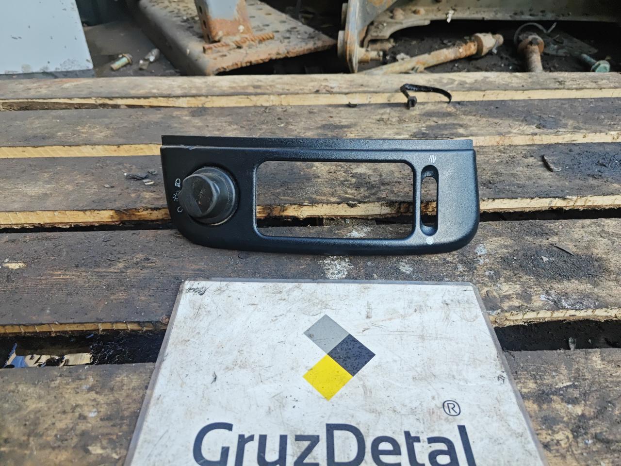 пластик DAF XF 105 2 поколение 2019, MX340 U1, 1308505 - фото №1