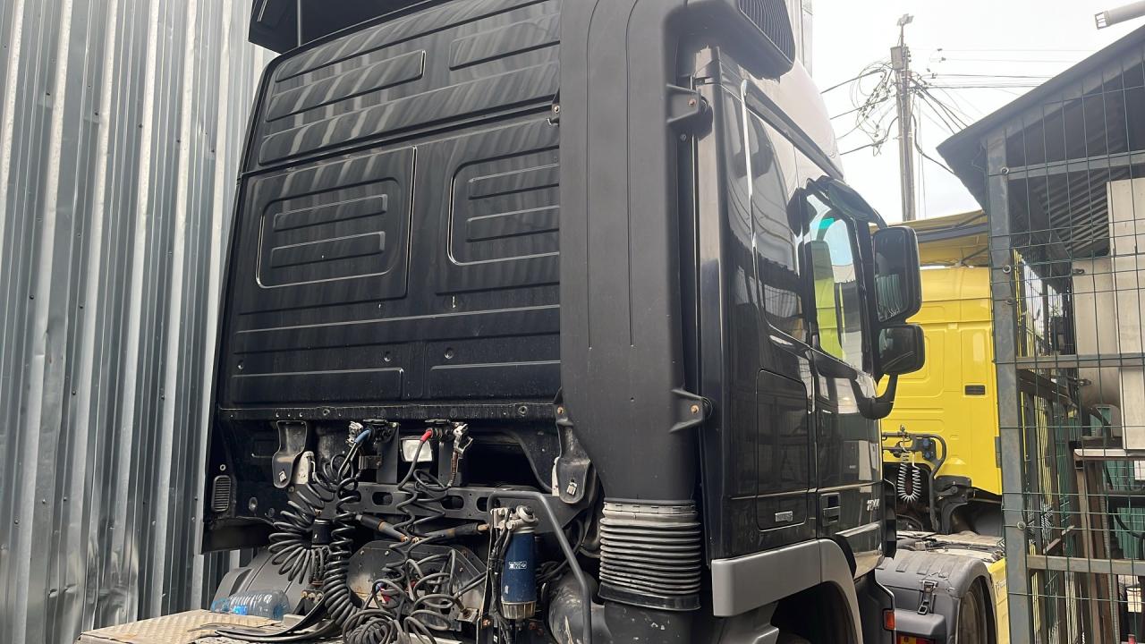 кабина Mercedes-Benz Actros 3 поколение (MP3) 2017, OM501, 9436000020, 9436001105 - фото №1