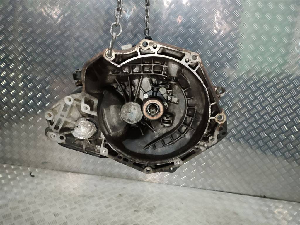 КПП механическая (МКПП) Volkswagen Golf 5 поколение 2006, 1.9 л., TDi, дизель, JCR - фото №1