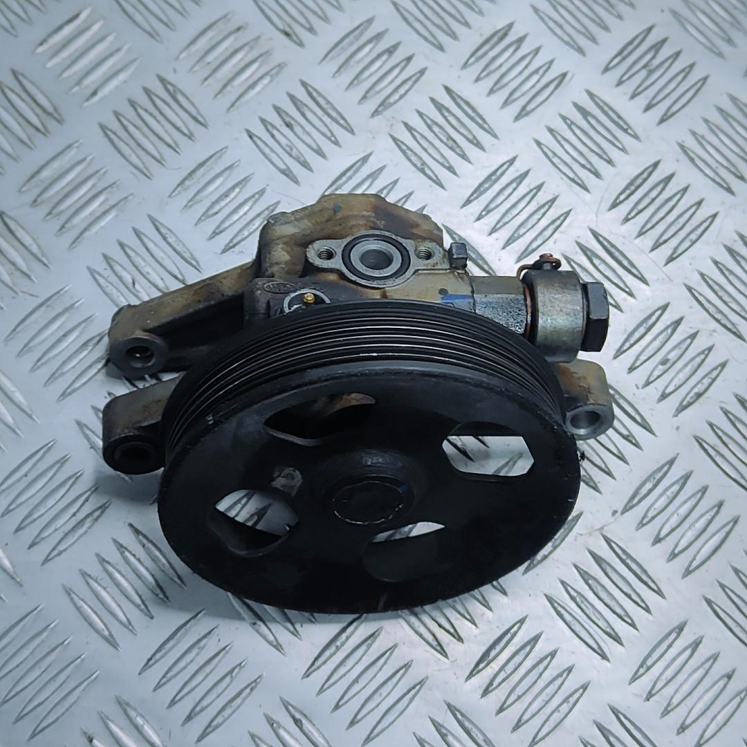 насос гидроусилителя руля Kia Ceed 1 поколение 2009, 1.6 л., G4FC, бензин, 5МКПП, передний привод, 0817B245 - фото №1