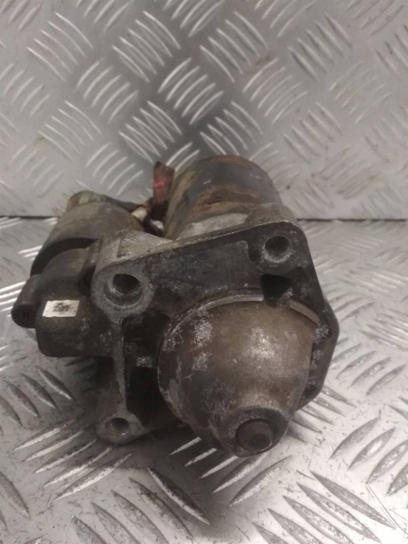 стартер Volvo V40 1 поколение 1998, 1.8 л., i, бензин - фото №1