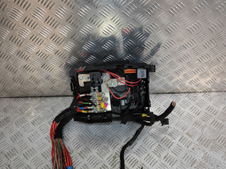 блок предохранителей Audi Q7 4L 2006, 3.0 л., TDi, BUG, дизель, АКПП, бежево-серый, внедорожник 5 дв., полный привод, правый руль, 7L0937548C