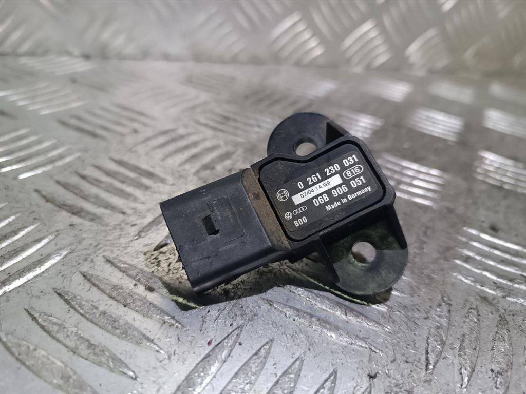 датчик абсолютного давления Volkswagen Polo 4 поколение 2004, 1.2 л., i, бензин, 261230031 - фото №1