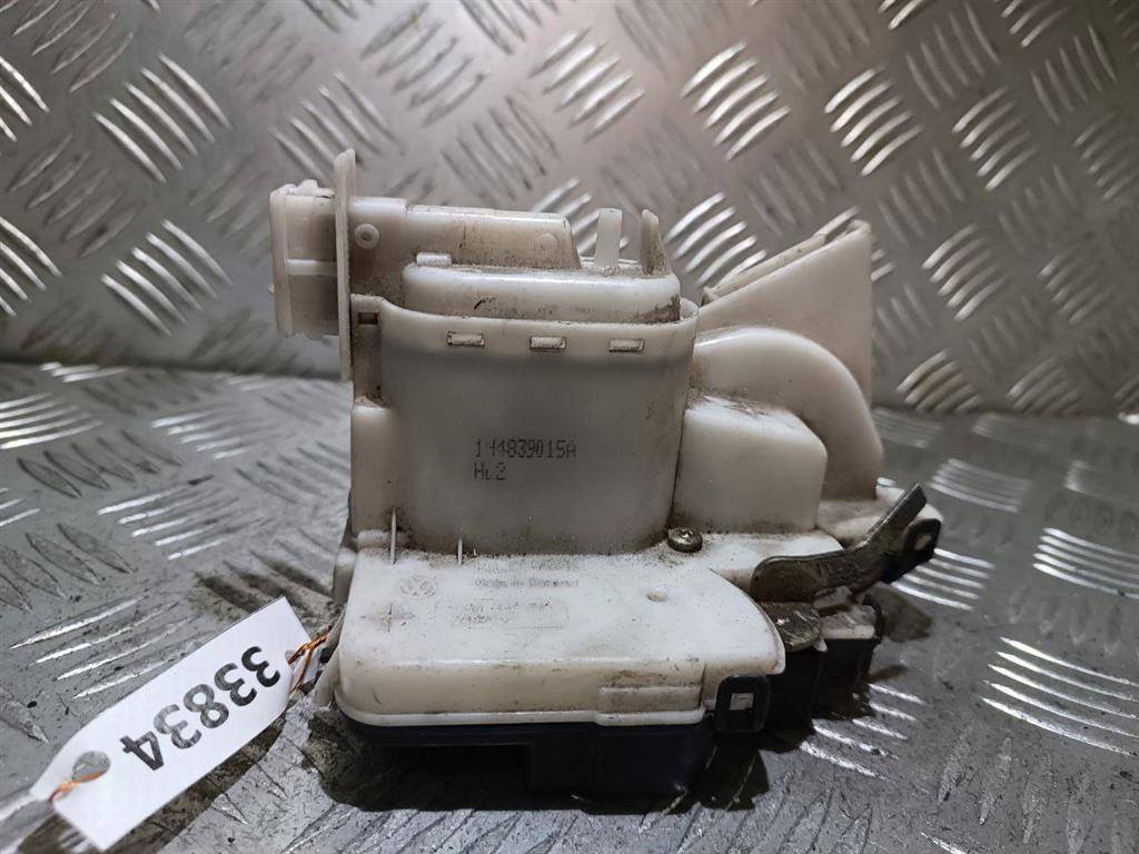 замок двери задней левой Volkswagen Golf 3 поколение 1994, 1H4839015A - фото №1