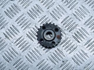 шестерня (звездочка) коленвала Volkswagen Golf 5 поколение 2008, 2.0 л., TDi, BKD, дизель, АКПП, передний привод, 038105263F