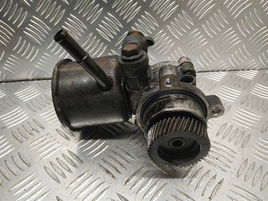 насос гидроусилителя руля Mazda 2003, 2.0 л., TD, дизель, GJ2B3265XA - фото №1