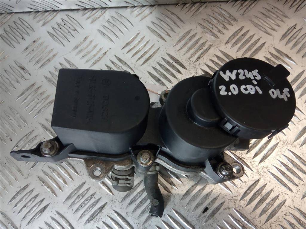 маслоотделитель (сапун) Mercedes-Benz B-Класс W245 2005, 2.0 л., CDi, дизель, МКПП, A6400101062 - фото №1