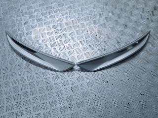 заглушка (решетка) в бампер Ford Kuga 1 поколение 2009, 2.0 л., TDCi, TXDA, дизель, 6МКПП, серебристый, передний привод, правый руль, 8V4115A282A