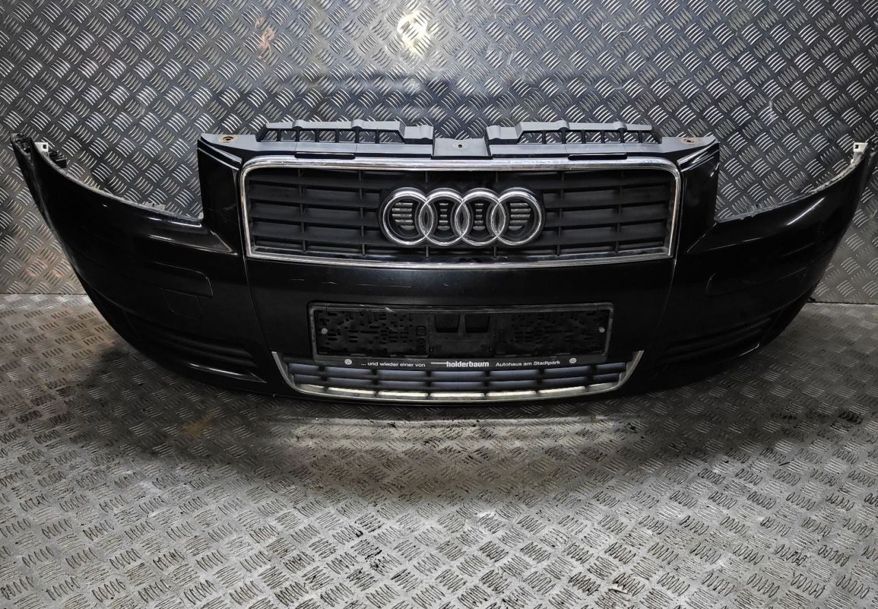 бампер передний Audi A3 8P 2004, черный, 8P3807437 - фото №1