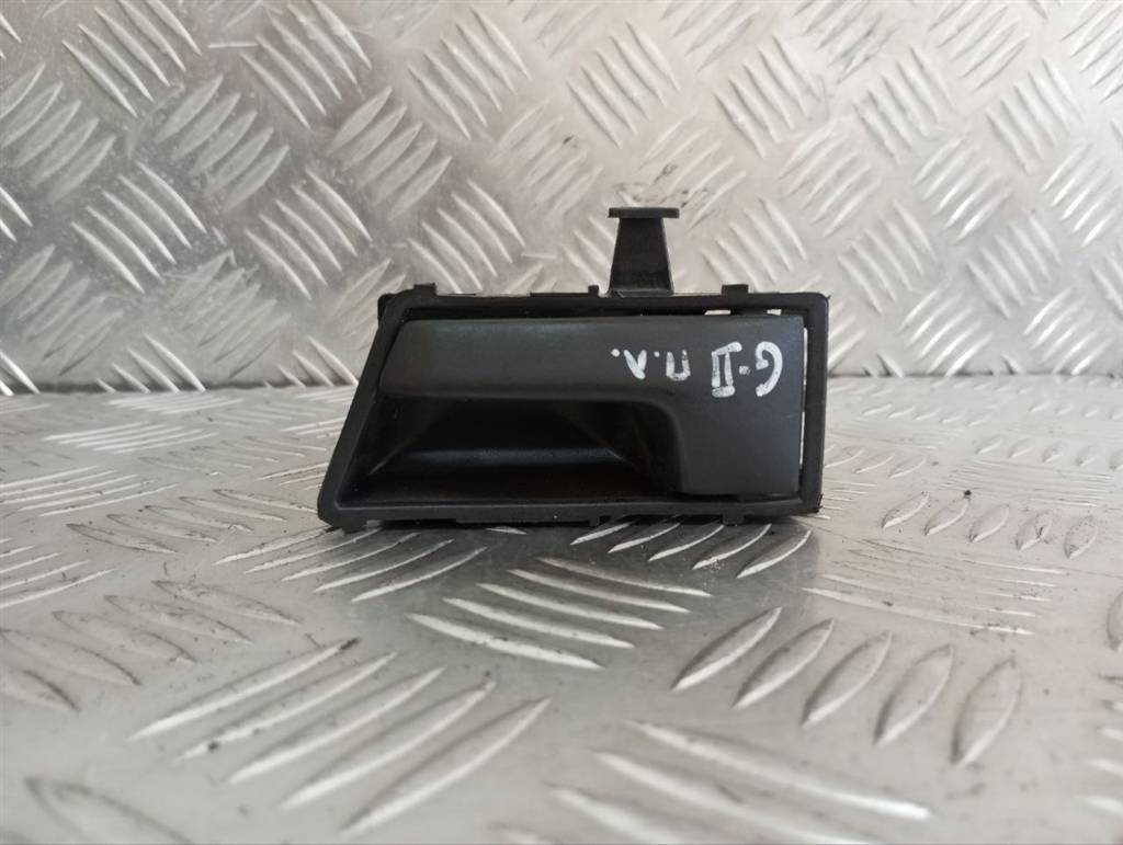 ручка внутренняя передняя левая Volkswagen Golf 2 поколение 1990, 321837235A - фото №1