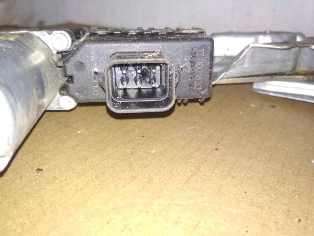 стеклоподъемник электрический передний правый Opel Zafira 1 поколение (A) 2002, 90579572, 0130821769 - фото №1