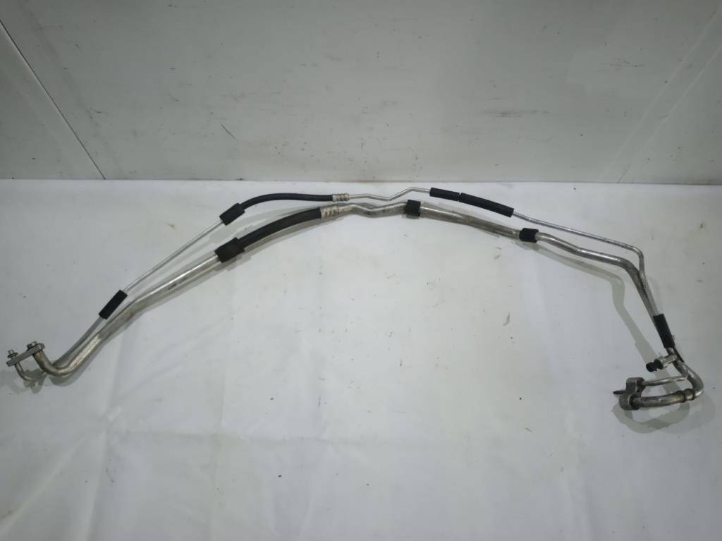 трубка кондиционера Opel Vectra C 2004, 1.9 л., CDTi, дизель - фото №1