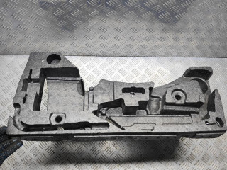 ящик под инструменты Volkswagen Passat B6 2007, 2.0 л., TDi, BMR, дизель, 6МКПП, чёрный, седан, передний привод, правый руль, 3C5012115D