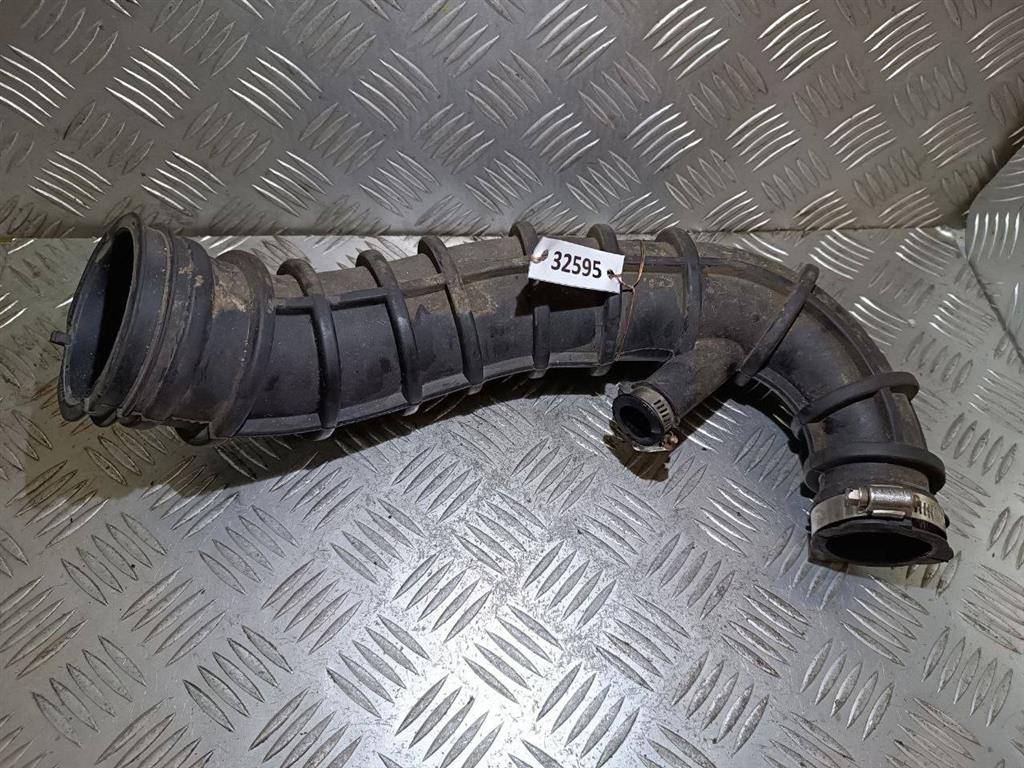 патрубок воздушного фильтра Ford Transit 6 поколение 2004, 2.0 л., TDCi, дизель, 2C119C623CF - фото №1