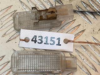 фонарь салона (плафон) Audi A4 B5 1999, 4B0947415