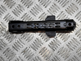 механизм регулировки высоты ремня безопасности Audi Q7 4L 2006, 3.0 л., TDi, BUG, дизель, АКПП, бежево-серый, внедорожник 5 дв., полный привод, правый руль, 8E0857833F