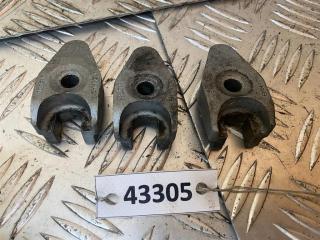 крепление форсунки Skoda Praktik 1 поколение 2010, 1.2 л., TDi, CFWA, дизель, МКПП, 03P216