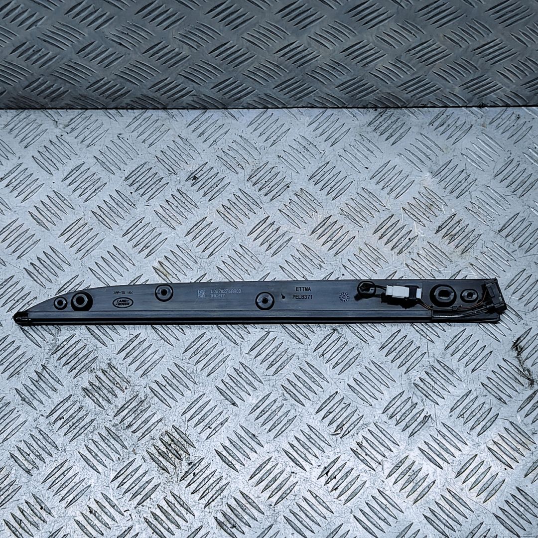 подсветка двери Land Rover Discovery 5 поколение 2018, 3.0 л., 306DT, дизель, АКПП, фиолетовый, полный привод, правый руль, L0270276AA03, 010217 - фото №1