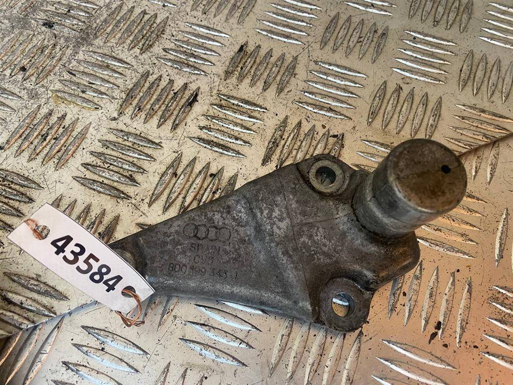 кронштейн двигателя Audi A4 B6 2003, 2.5 л., TDi, бензин, 8D0199343J - фото №1