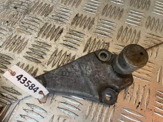 кронштейн двигателя Audi A4 B6 2003, 2.5 л., TDi, бензин, 8D0199343J