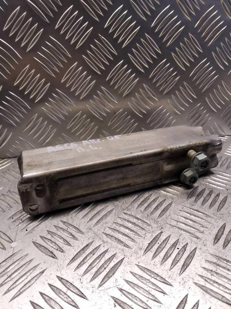 Крепление бампера переднего Audi A6 Allroad Quattro C5 2006, 3.2 л., FSI, бензин, АКПП, 4F0807133 - фото №1