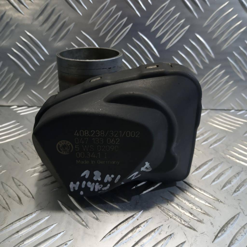 заслонка дроссельная Skoda Fabia 1 поколение (6Y) 2002, 1.4 л., i, бензин, 47133062 - фото №1