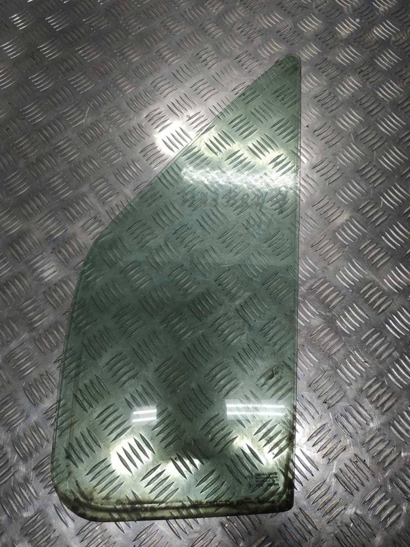 стекло двери передней левой Renault Master 2 поколение 1998 - фото №1