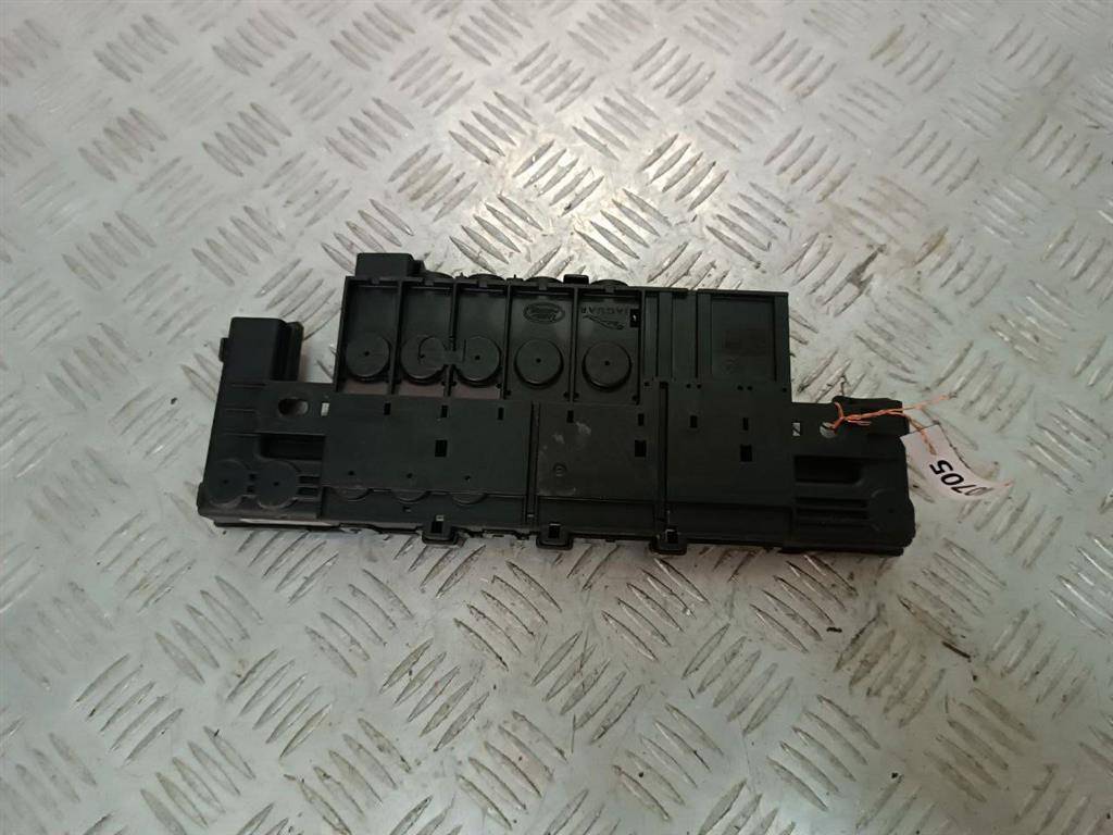 блок предохранителей Land Rover Discovery 5 поколение 2018, 3.0 л., 306DT, дизель, АКПП, фиолетовый, полный привод, правый руль, HPLA14A073FC - фото №1