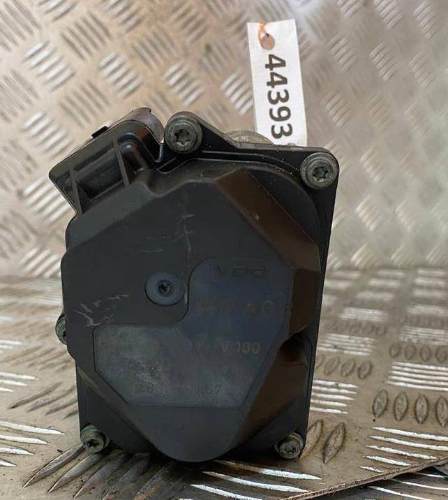 заслонка дроссельная Skoda Praktik 1 поколение 2010, 1.2 л., TDi, CFWA, дизель, МКПП, 03L128063K - фото №1