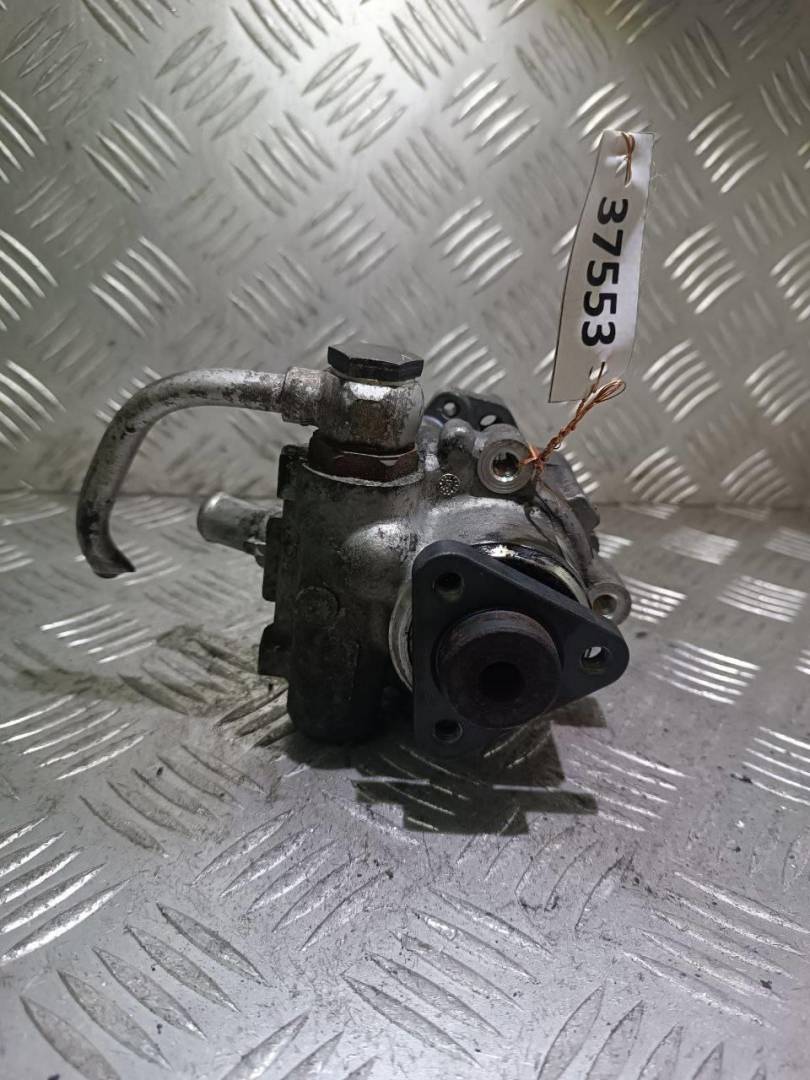 насос гидроусилителя руля BMW 3 серия E90/E91/E92/E93 2005, 3.0 л., D, дизель, 7693974 - фото №1