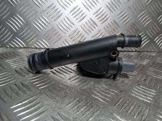 фланец (тройник) системы охлаждения Volkswagen Touran 1 поколение 2004, 2.0 л., TDi, дизель, 038121132G