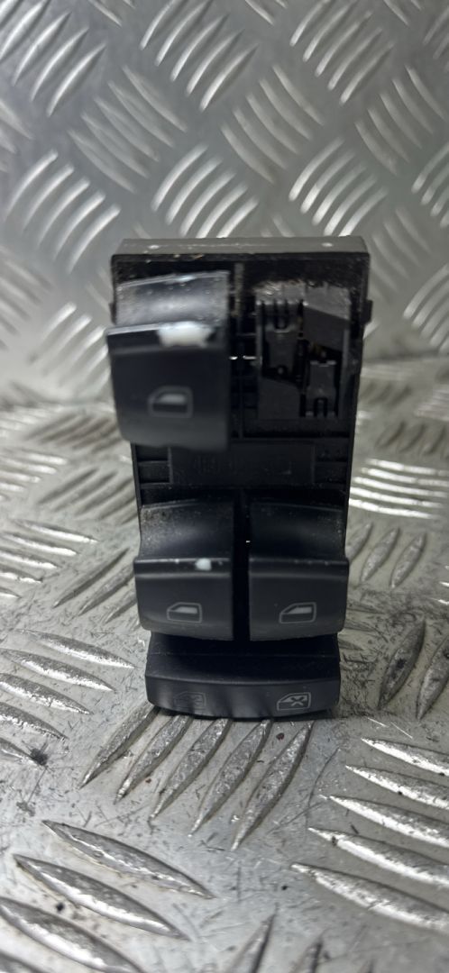 блок управления стеклоподъемниками Audi A6 4F/C6 2006, 2.4 л., i, BDW, бензин, вариатор, чёрный, седан, передний привод, правый руль, 4F0959851 - фото №1