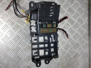 блок предохранителей Audi A6 4F/C6 2006, 2.4 л., i, BDW, бензин, вариатор, чёрный, седан, передний привод, правый руль, 4F0971845