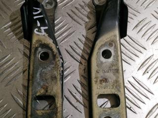 петля капота Volkswagen Golf 4 поколение 2000, 1J0823301