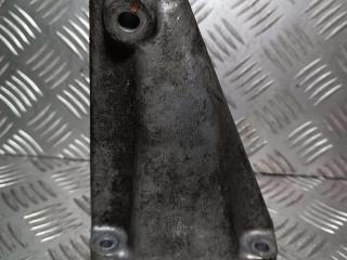 кронштейн двигателя Mercedes-Benz C-Класс W203/S203/CL203 2001, 2.2 л., CDi, дизель, A6112230804