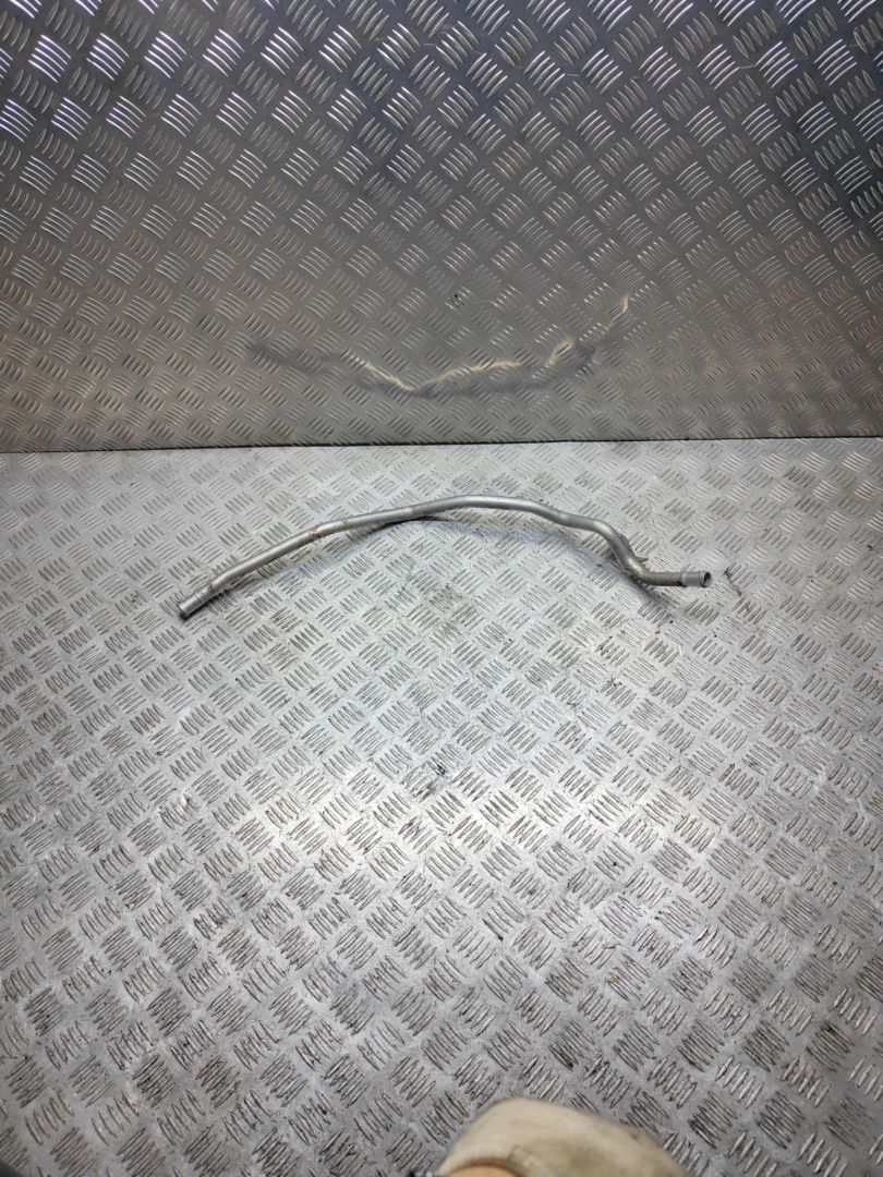 трубка кондиционера Audi Q7 4L 2006, 3.0 л., TDi, BUG, дизель, АКПП, бежево-серый, внедорожник 5 дв., полный привод, правый руль - фото №1