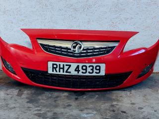 бампер передний Opel Astra J [рестайлинг] 2012, бензин, красный, правый руль, 332550271