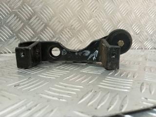 кронштейн радиатора Volkswagen Vento 1 поколение 1997, 1H0805899