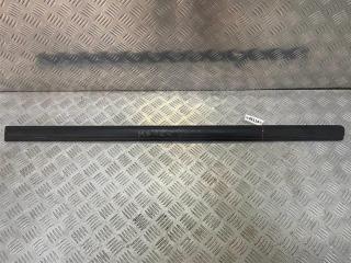 молдинг двери передней правой Mercedes-Benz E-Класс W124 [рестайлинг] 1994