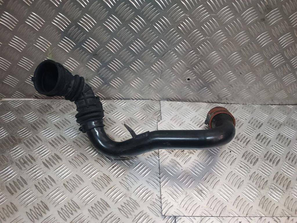 патрубок интеркулера Chrysler Grand Voyager 4 поколение 2003, 2.5 л., CRDi, дизель, 04669090A, 04861383AA - фото №1