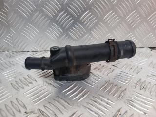 фланец (тройник) системы охлаждения Volkswagen Caddy 3 поколение 2007, 1.9 л., TDi, дизель, 03G121132B