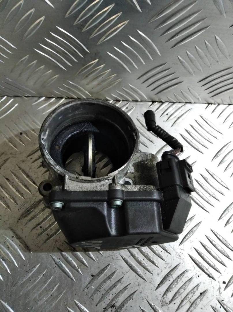 заслонка дроссельная Skoda Roomster 1 поколение 2008, 1.4 л., TDi, дизель, A2C53249824, 03G128063G - фото №1